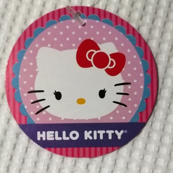 🔥SALE🔥 Hello Kitty Sanrio Sparkly Girl's T-shirt Tee NWT Size 2 - Picture 5 of 5